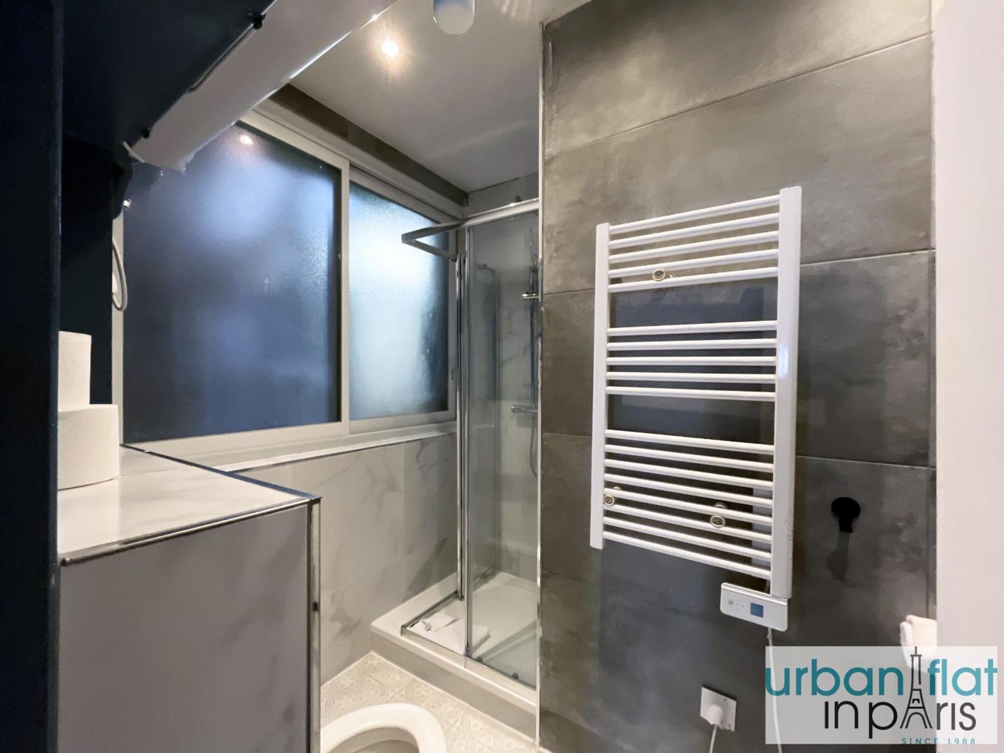 Urban Flat 89 - Charming 3 Bedroom Flat In Apartment Paris