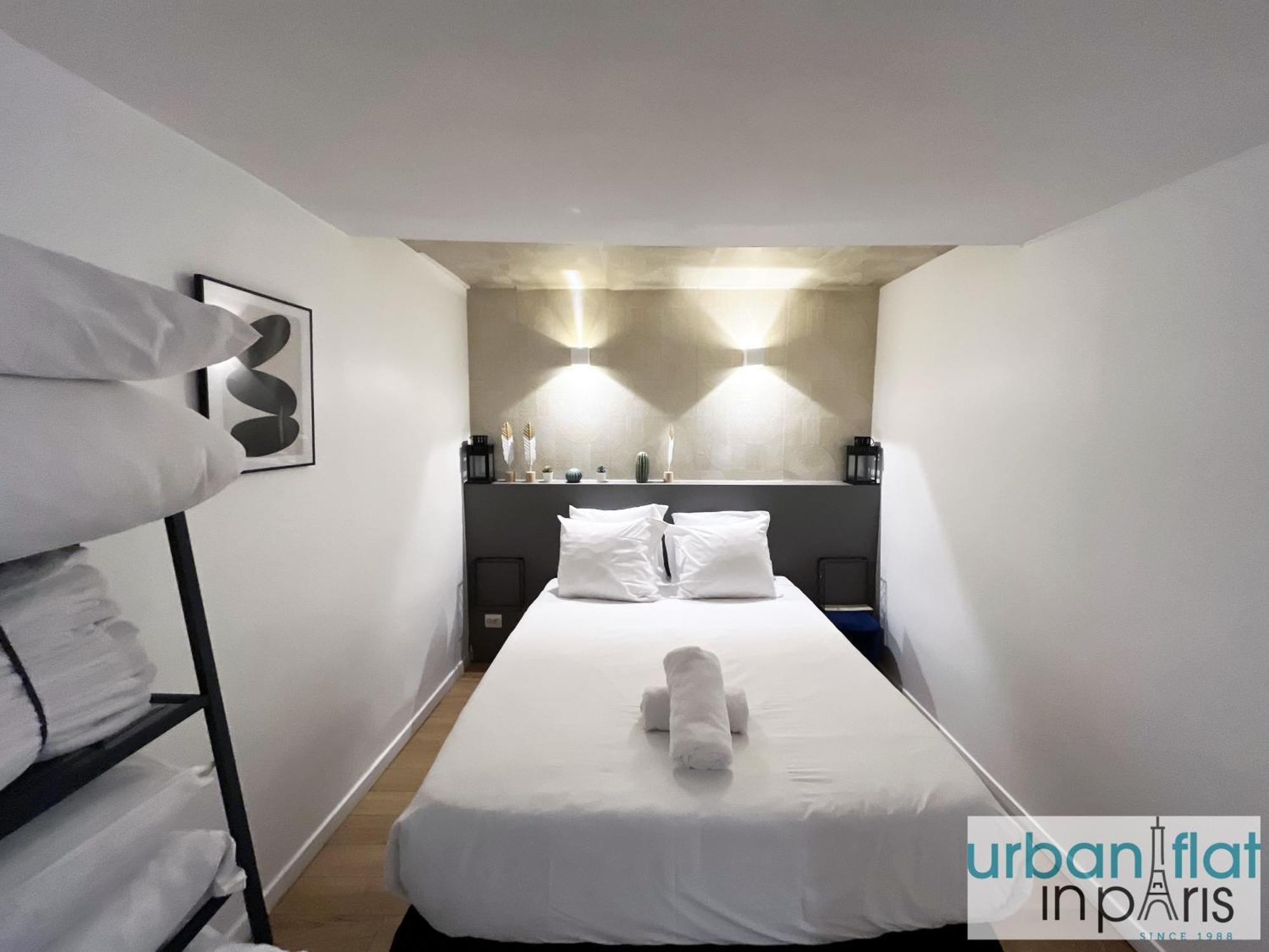Apartment Urban Flat 89 - Charming 3 Bedroom Flat In Paris