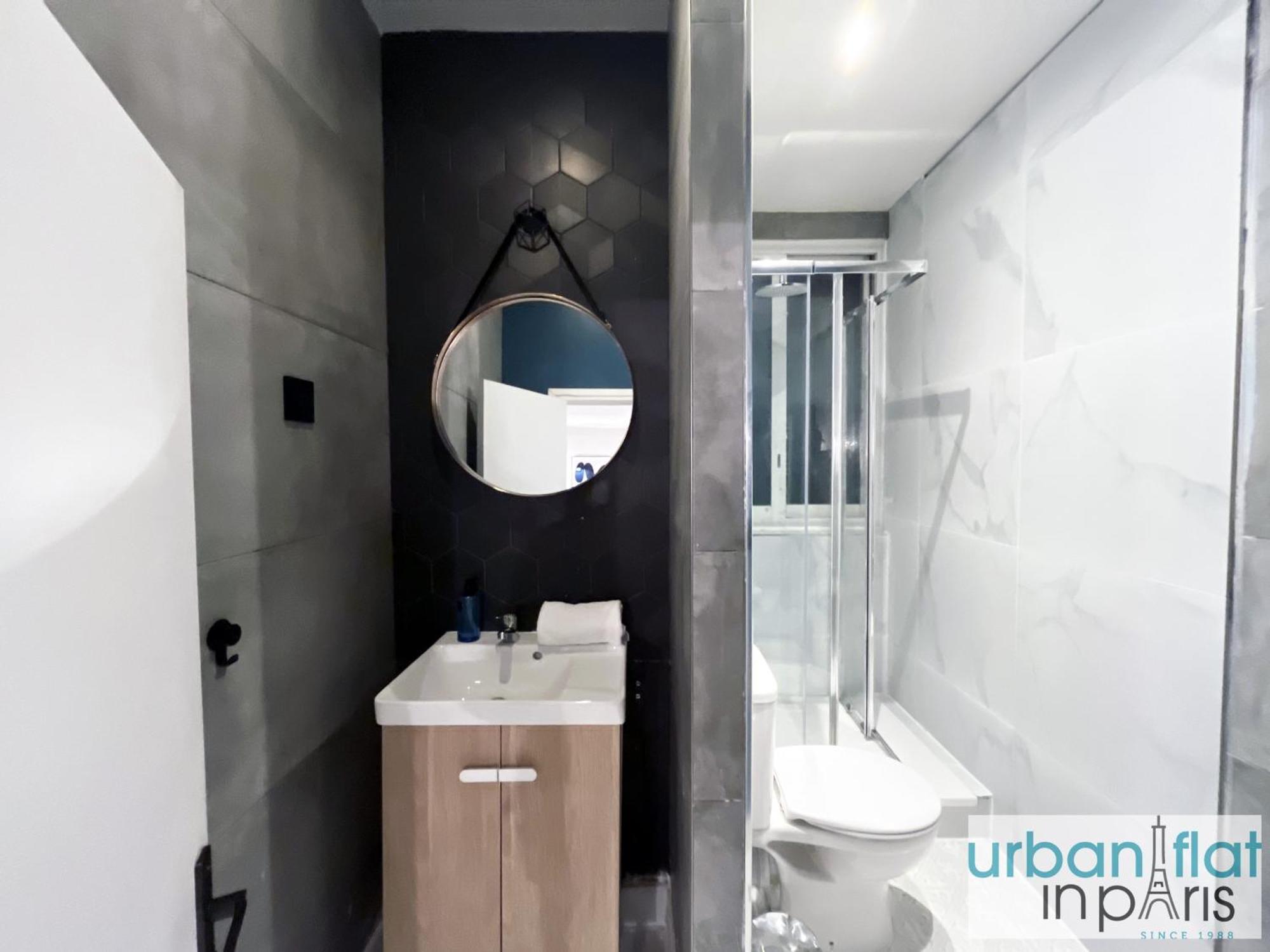 Urban Flat 89 - Charming 3 Bedroom Flat In *