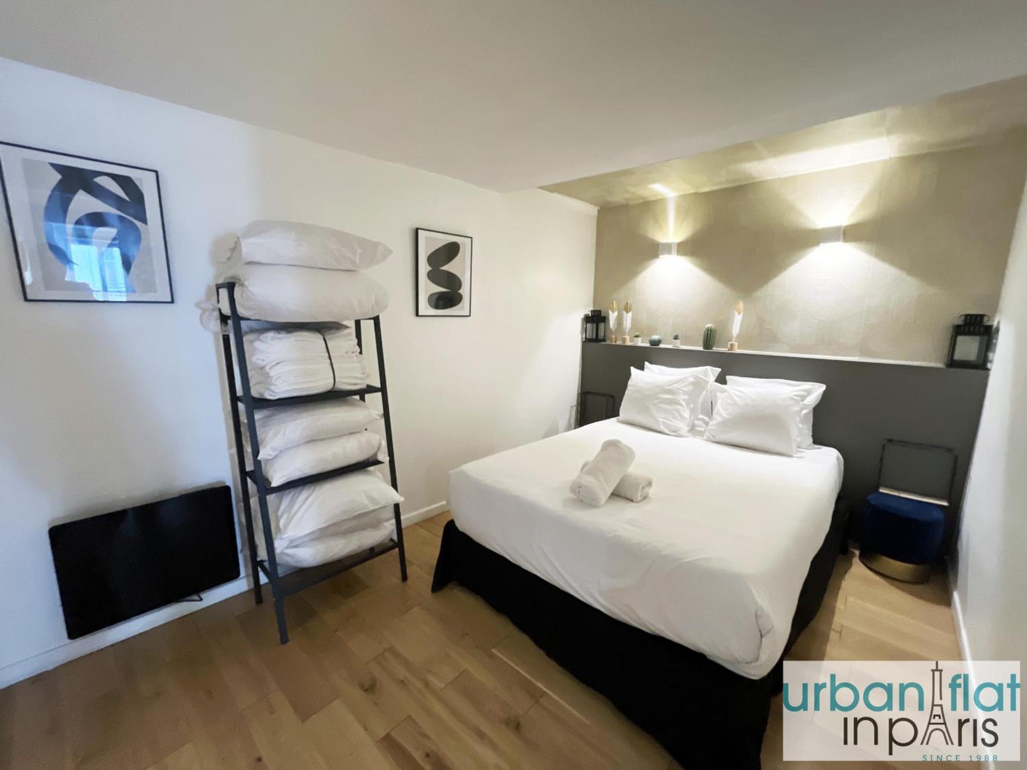 Urban Flat 89 - Charming 3 Bedroom Flat In Apartment