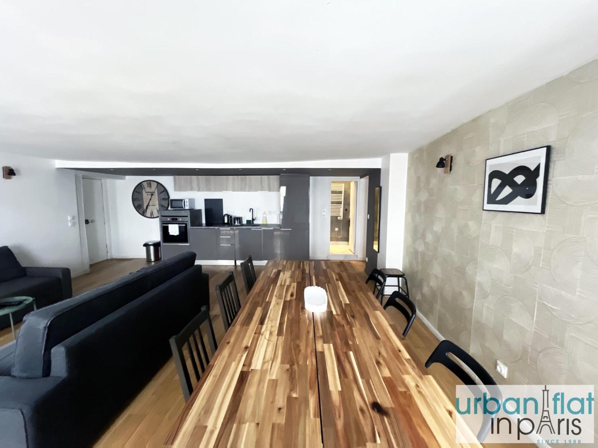 Urban Flat 89 - Charming 3 Bedroom Flat In Apartment *