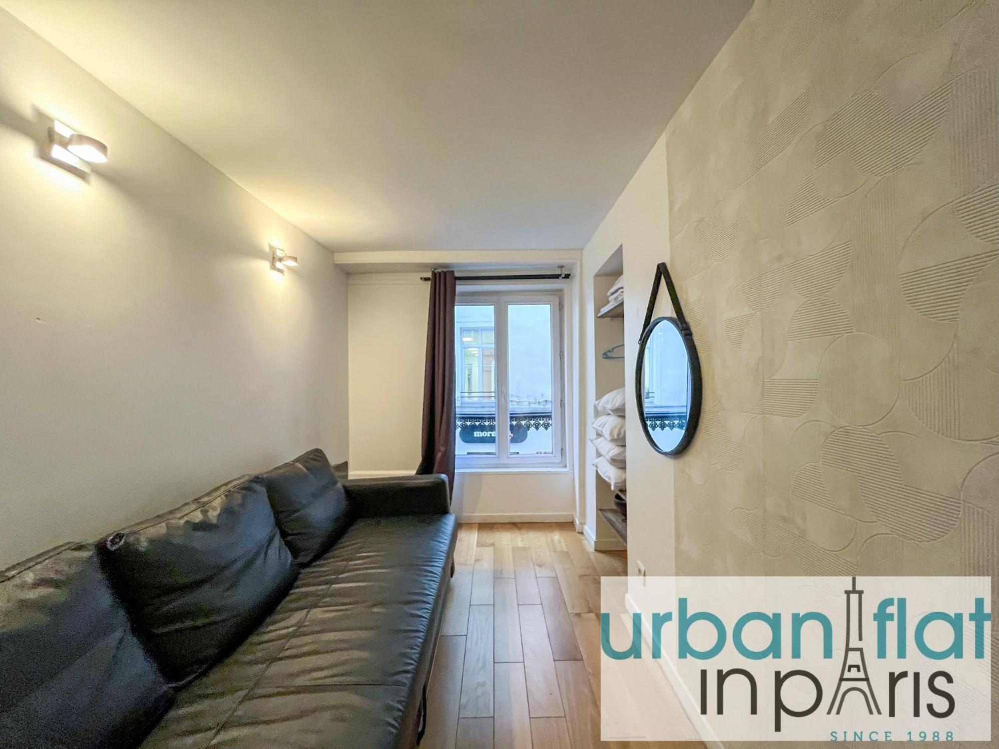 Urban Flat 89 - Charming 3 Bedroom Flat In Apartment
