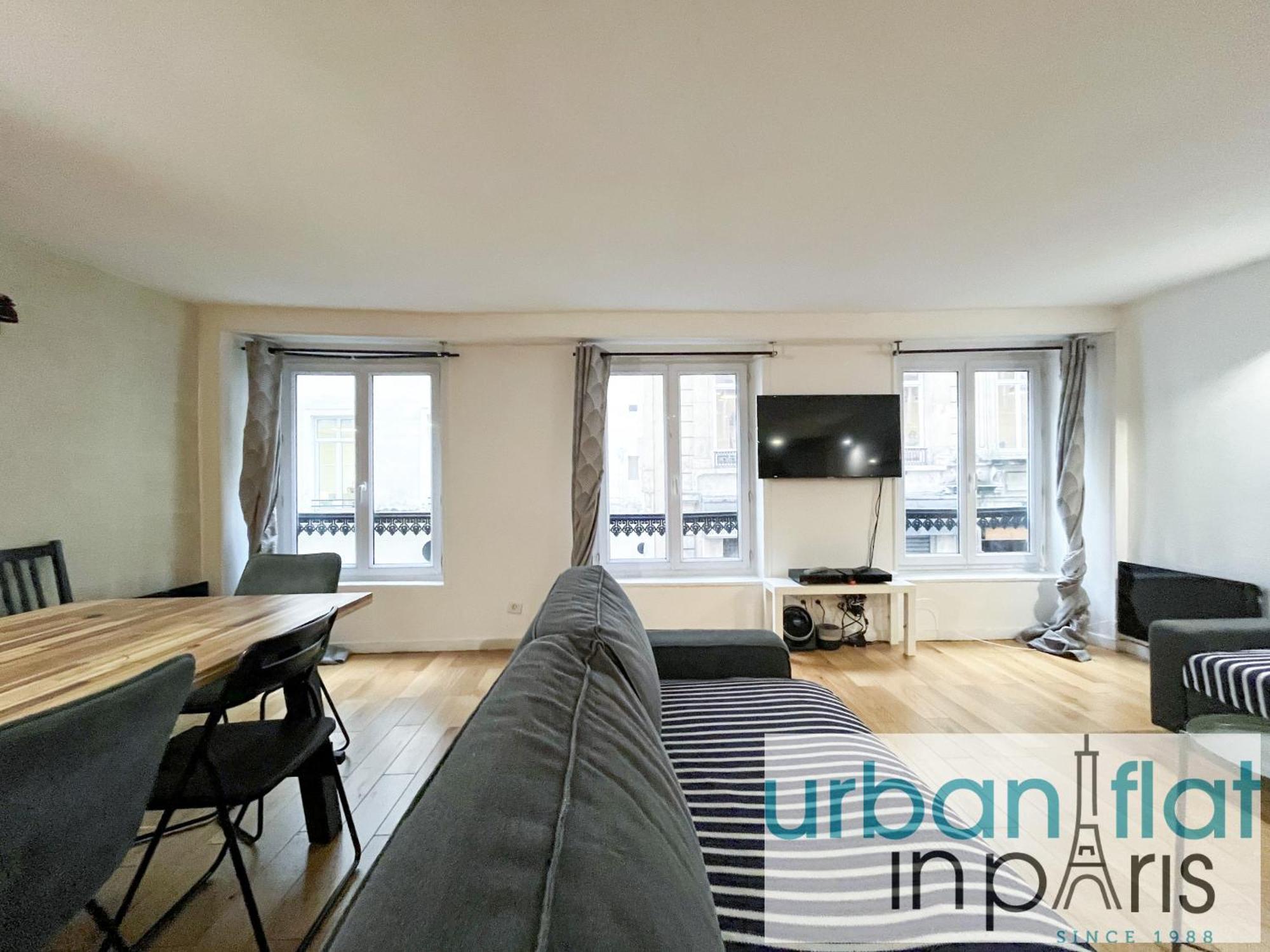 Urban Flat 89 - Charming 3 Bedroom Flat In Apartment *